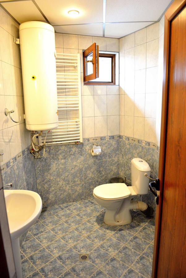 קופריבשטיצה Guest House Mavrudieva מראה חיצוני תמונה