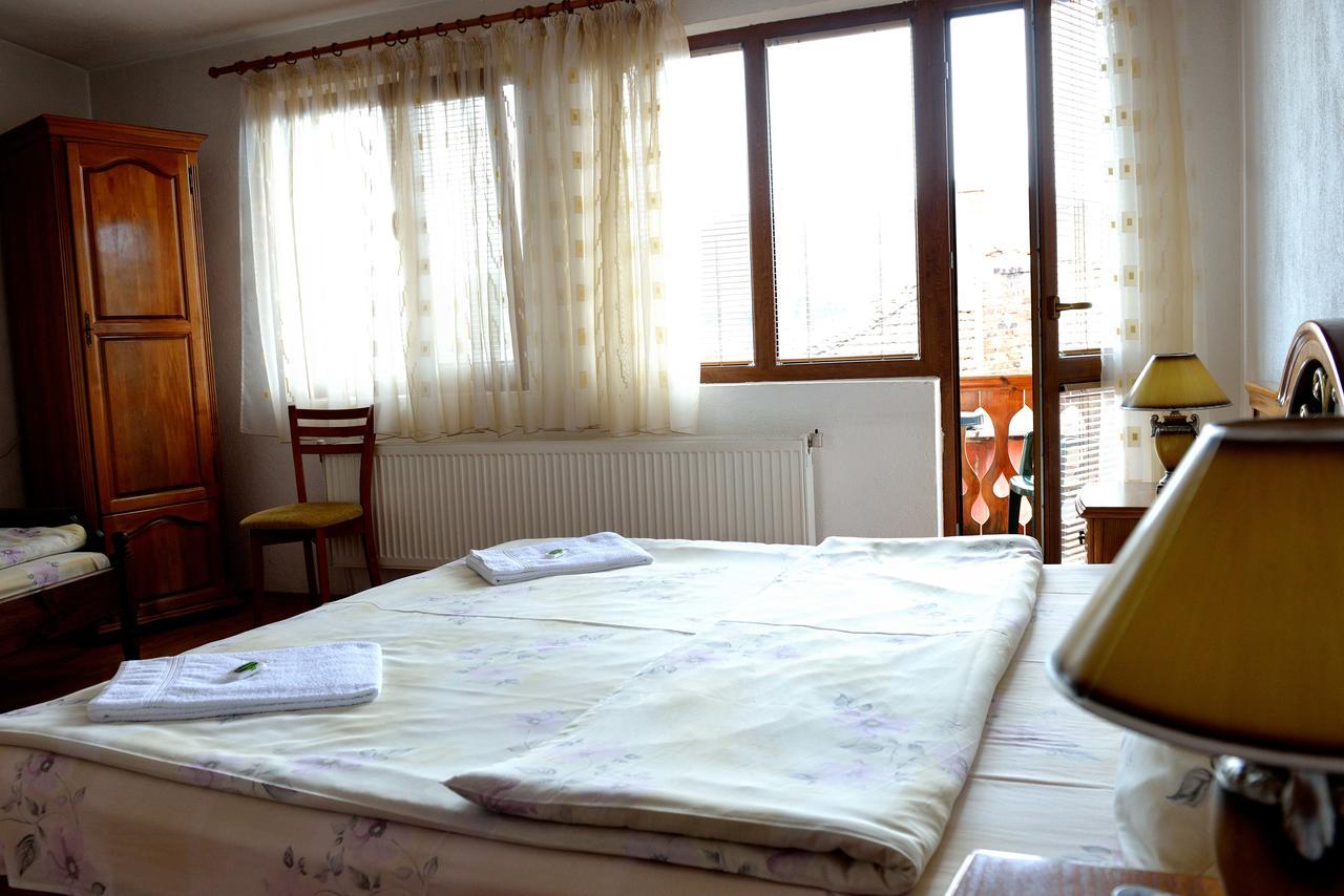 קופריבשטיצה Guest House Mavrudieva מראה חיצוני תמונה